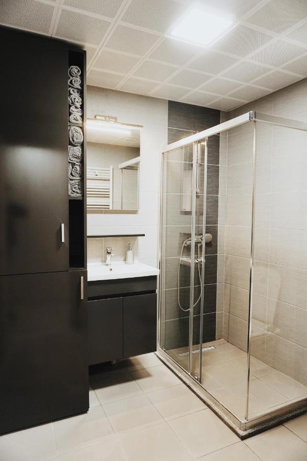 Merdz Spa & Fitness Sky Apartment Skopje Extérieur photo