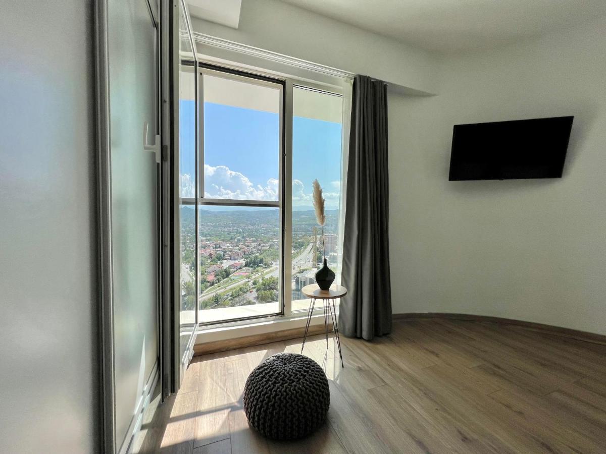 Merdz Spa & Fitness Sky Apartment Skopje Extérieur photo